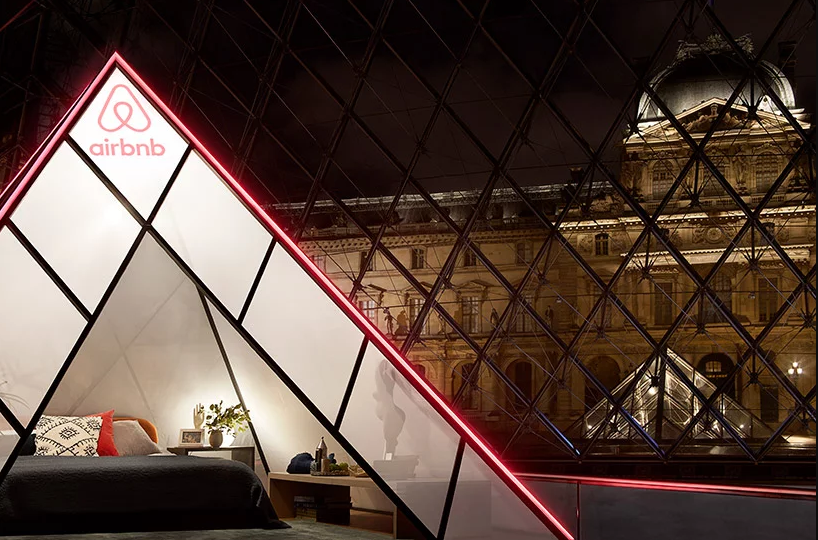 spend a night with mona lisa in the louvre courtesy of airbnb